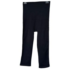 Belly Bandit Mother Tucker Leggings | S | Capri Compression Shapewear Black